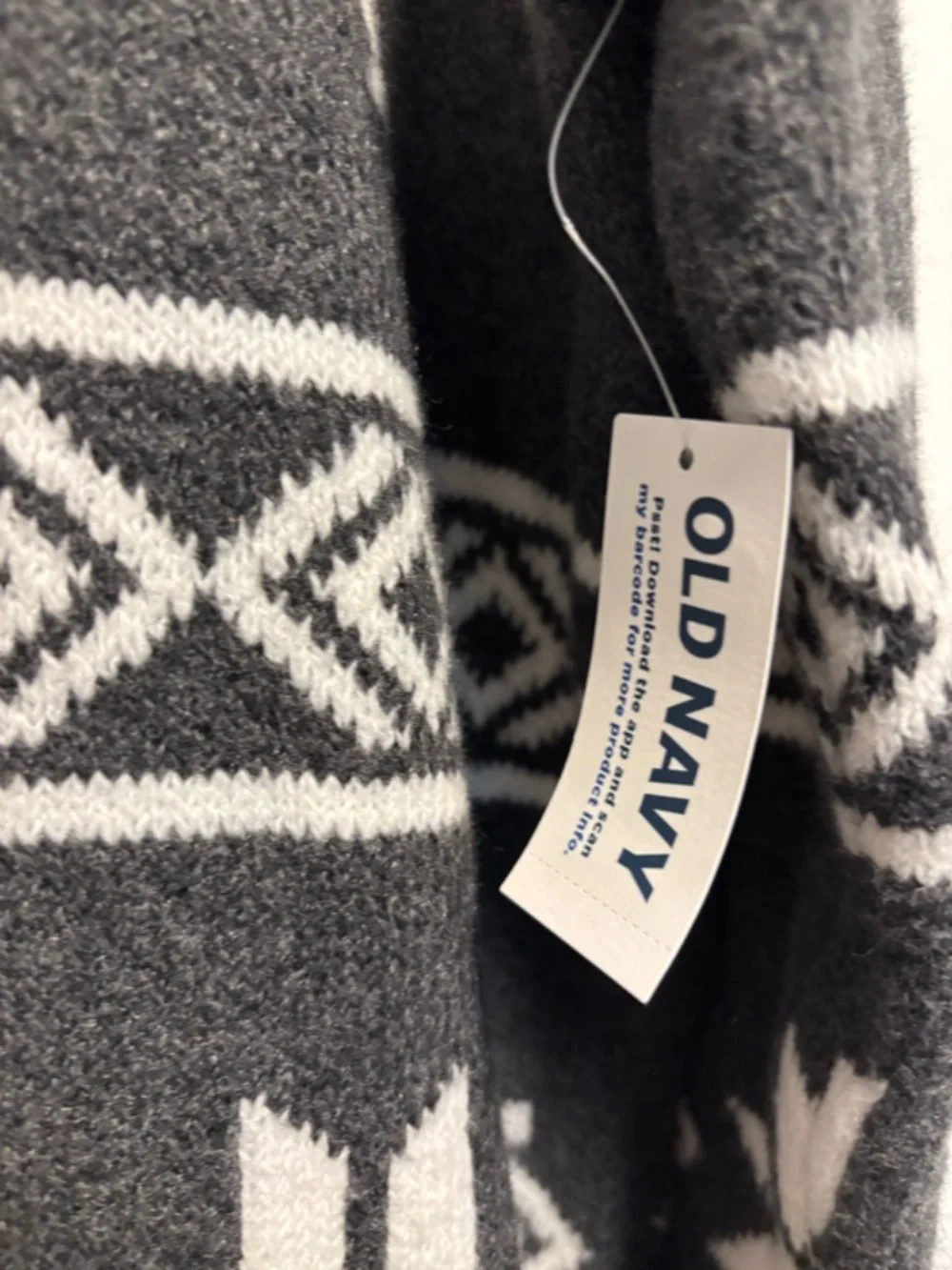 NWT Old Navy SoSoft Bear Fair Isle Sweater Size M